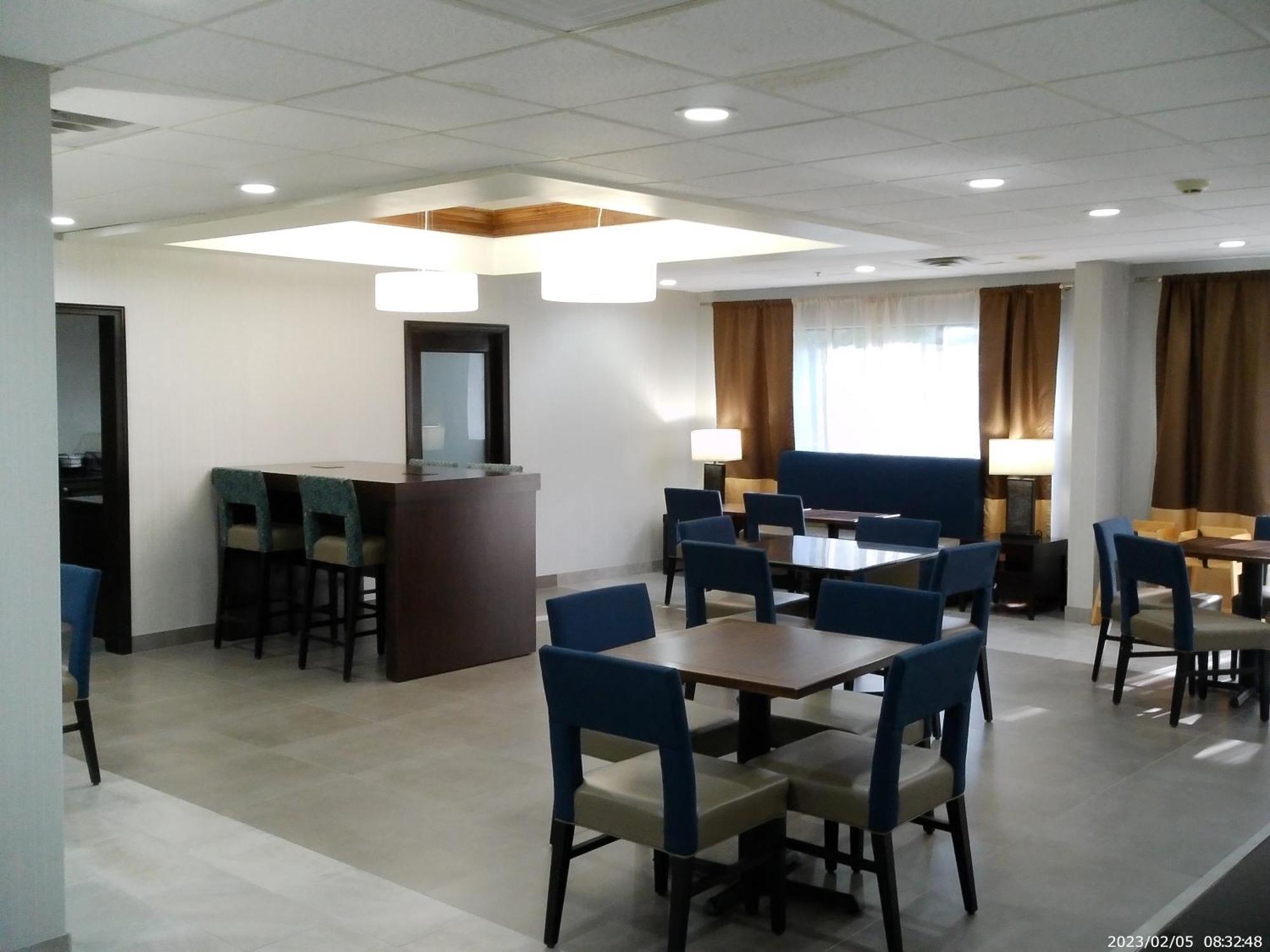 Wingate By Wyndham Buckhannon Exterior photo